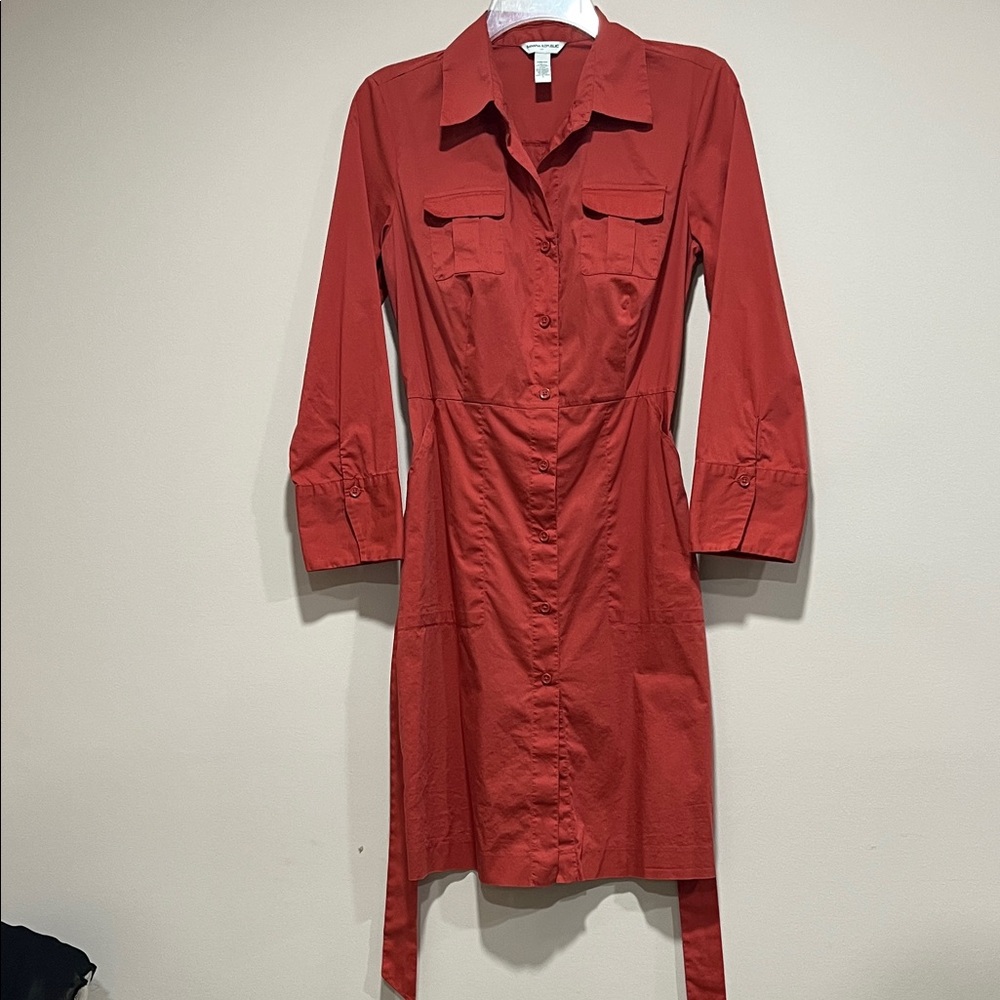 Banana Republic Red Long Sleeve Dress Shirt Size 4 in very nice condition